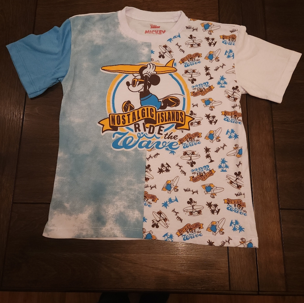 Disney Mickey Nostalgic Islands Blue and White Tee Size 7
